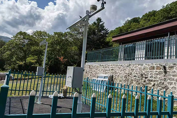 水庫(kù)水文監(jiān)測(cè)設(shè)備圖片4 水庫(kù)水文監(jiān)測(cè)設(shè)備圖片4